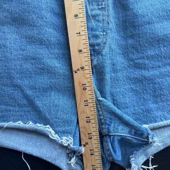 LEVIS Premium Ribcage Shorts Size 30 Big E Super High Rise Classic With Raw Hem - Picture 5 of 12